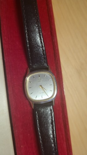 Omega ville quartz cushion - omega,